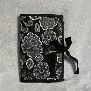 Thirty-One Tri-Fold & Go Organizer Black With White Lace Roses And Flowers NWOT